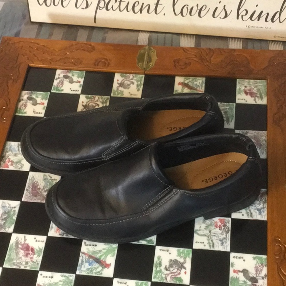 George Women’s Shoe SZ 6 Black Benefits  Charity